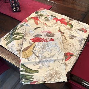 New Unused Pottery Barn table linens 4 Place Settings for Fall/Holiday.